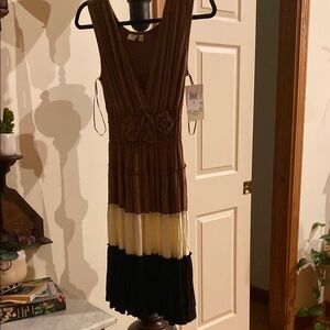 Brown and Cream Sleeveless Dress